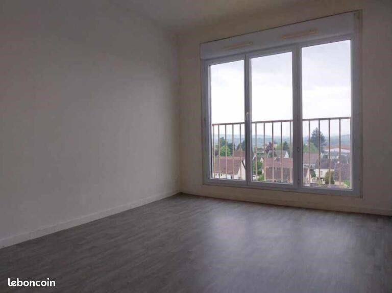 Appartement 3 pièces 66 m² · à Villeneuve-sur-Yonne · 66 m² · 462 €