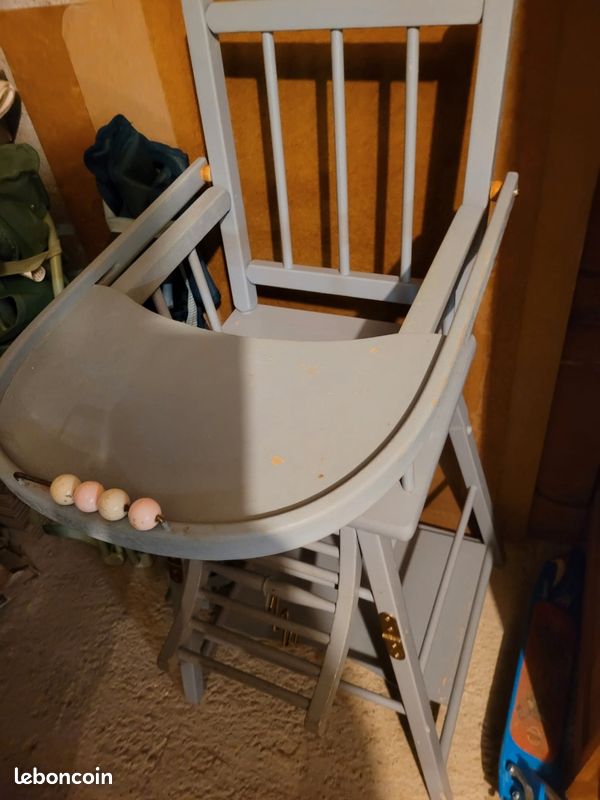 Vends chaise haute bébé en bois (image 2)