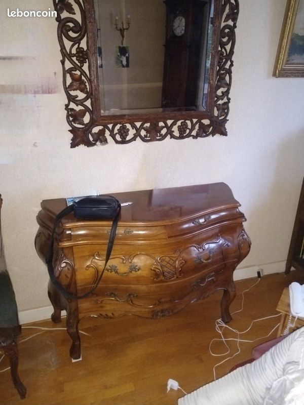 Commode ancienne – bois sculpté – belle qualité (image 1)