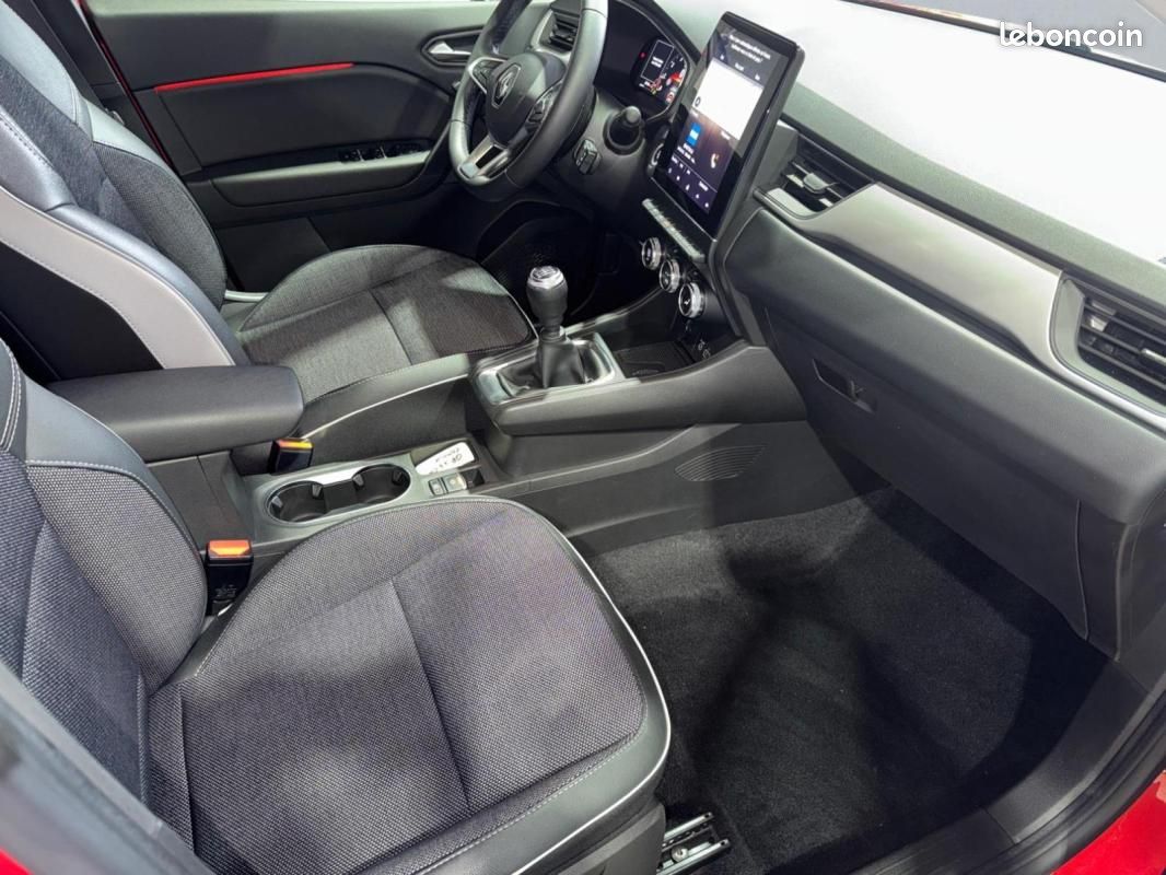 Renault Captur TCe 90 Techno (image 17)