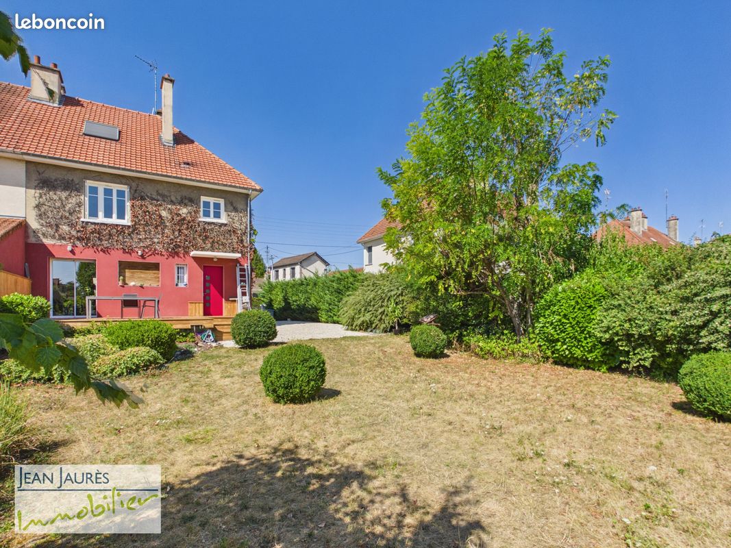 Maison 6 pièces 148 m² · à Sainte-Savine · 148 m² · 287 000 €