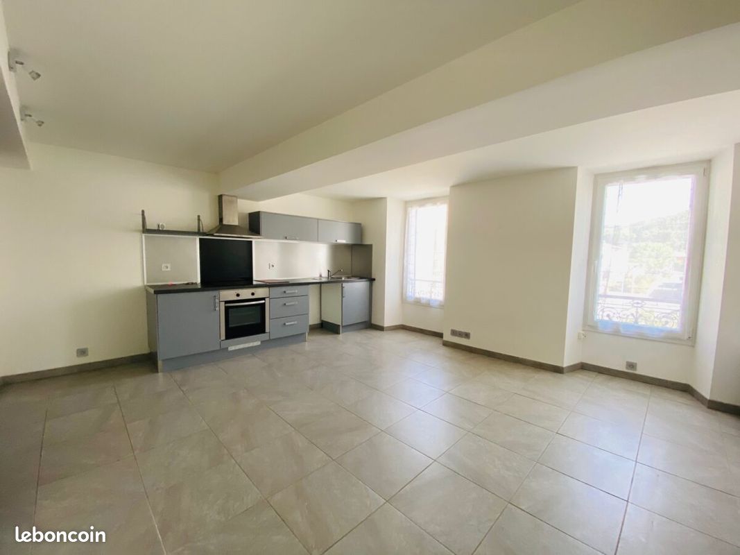 Appartement 2 pièces 47 m² · à Saint-Zacharie · 47 m² · 157 000 €
