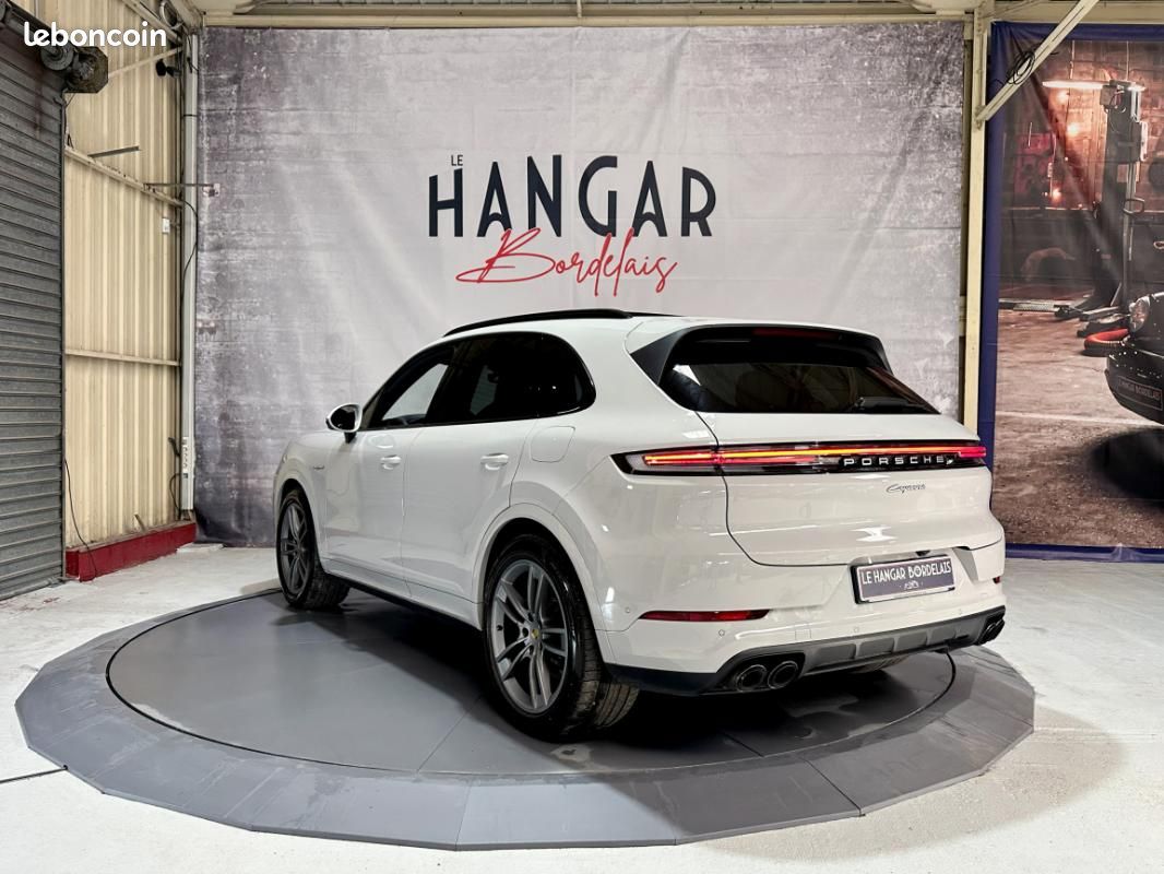 Porsche Cayenne E-Hybrid V6 3.0 470ch Tiptronic 8 (image 5)