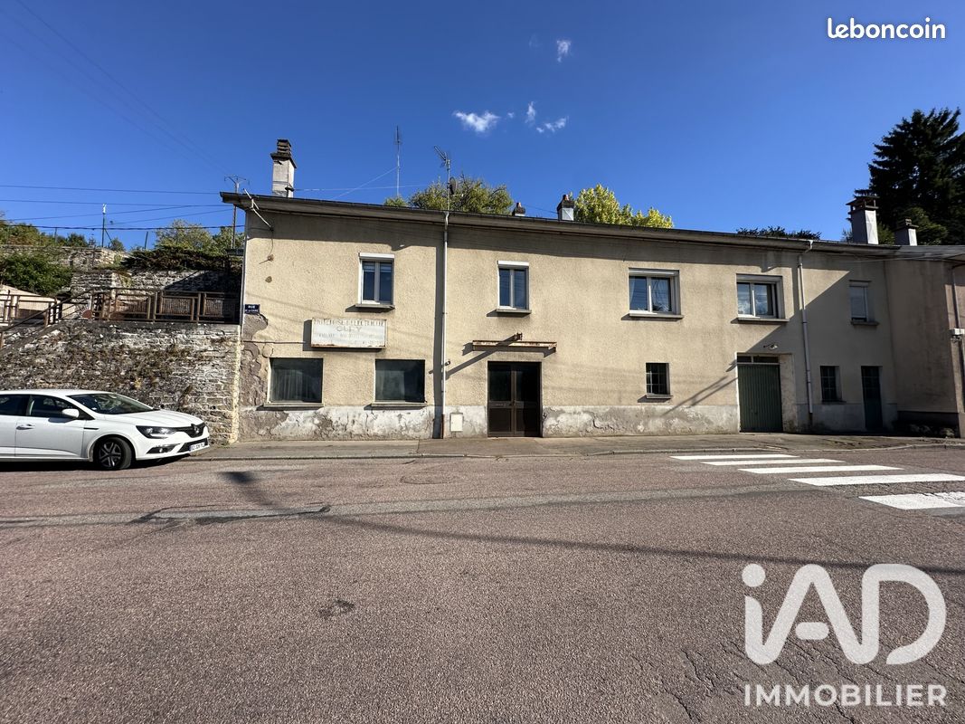 Maison 4 pièces 115 m² · à Darney · 115 m² · 59 000 €