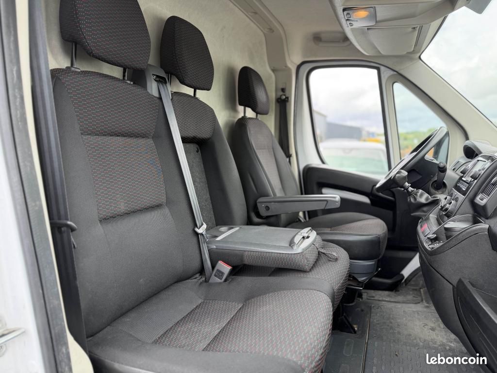 PEUGEOT BOXER Premium L1H1 2.2 BlueHDi - 120 CV 13542 HT (image 14)