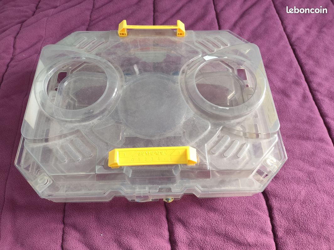 beyblade jeux beyblade burst arene double surface