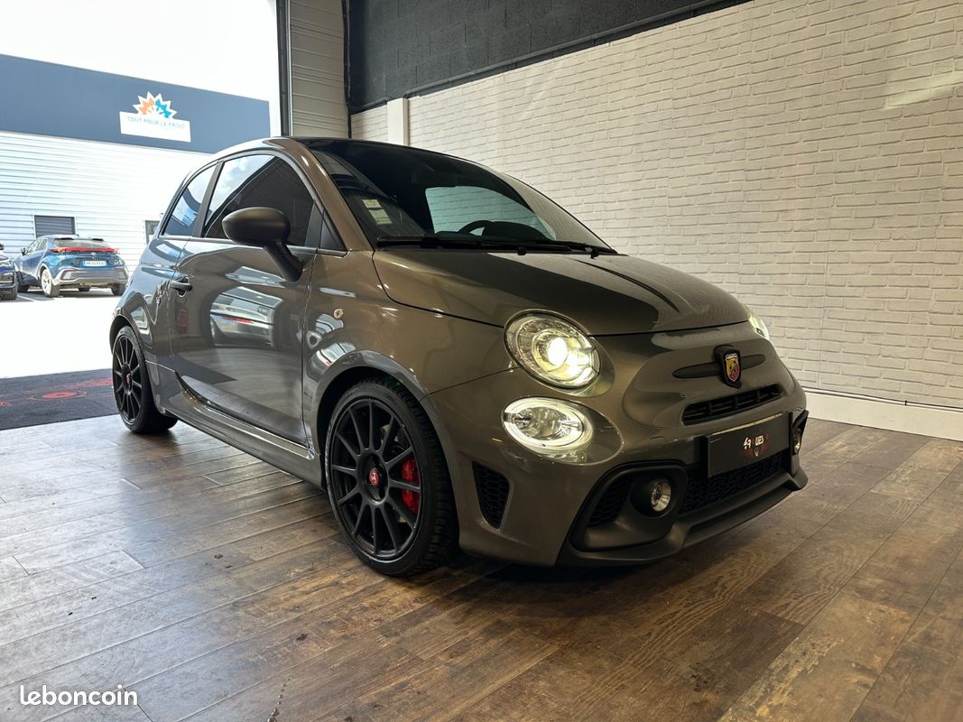 ABARTH 595 1.4 T-Jet Competizione Ligne AKRA + Pack Carbone + Beats Audio (image 16)
