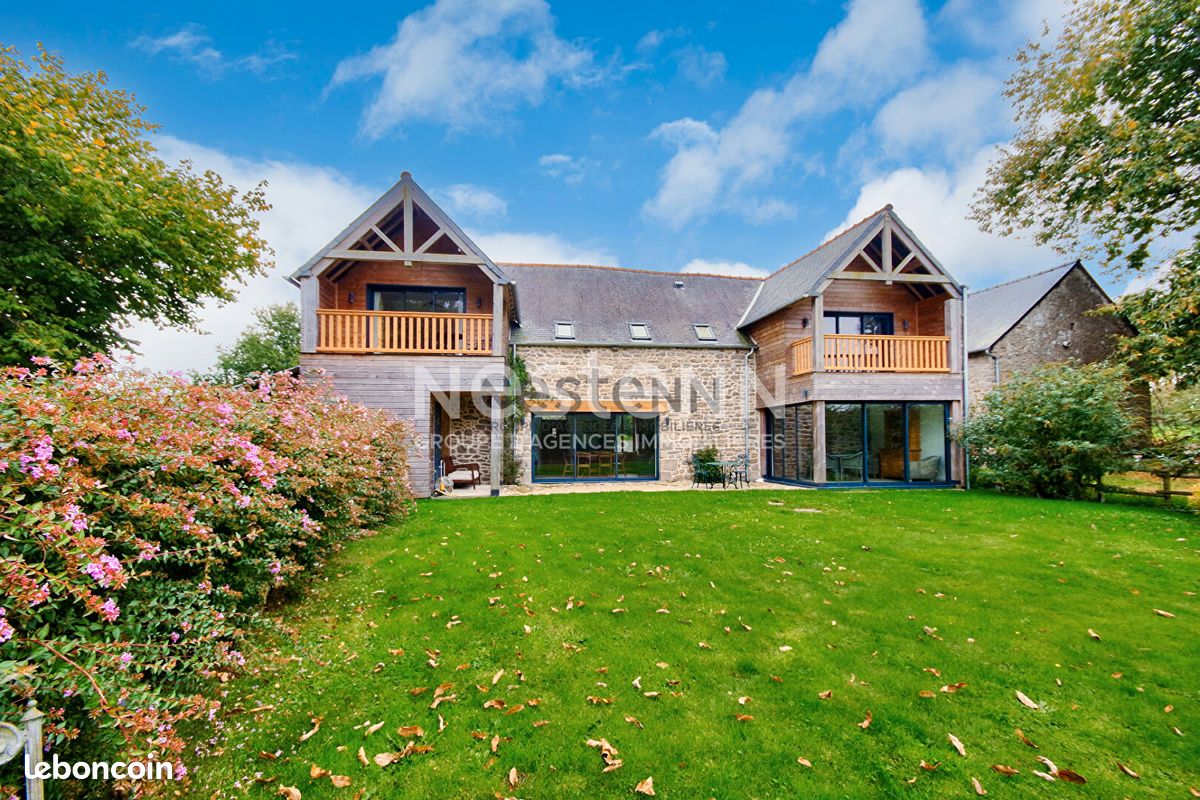 Maison 7 pièces 245 m² · à Trébry · 245 m² · 409 780 €