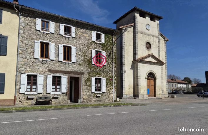 Maison 11 pièces 280 m²