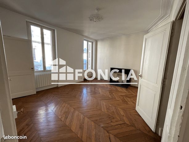 Appartement 2 pièces 43 m² — 10