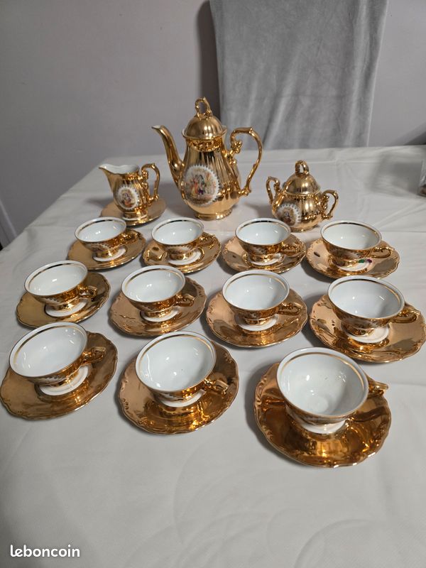 Service à Café En Porcelaine Bavaria - Thème Napoli, Dorures - Parfait état