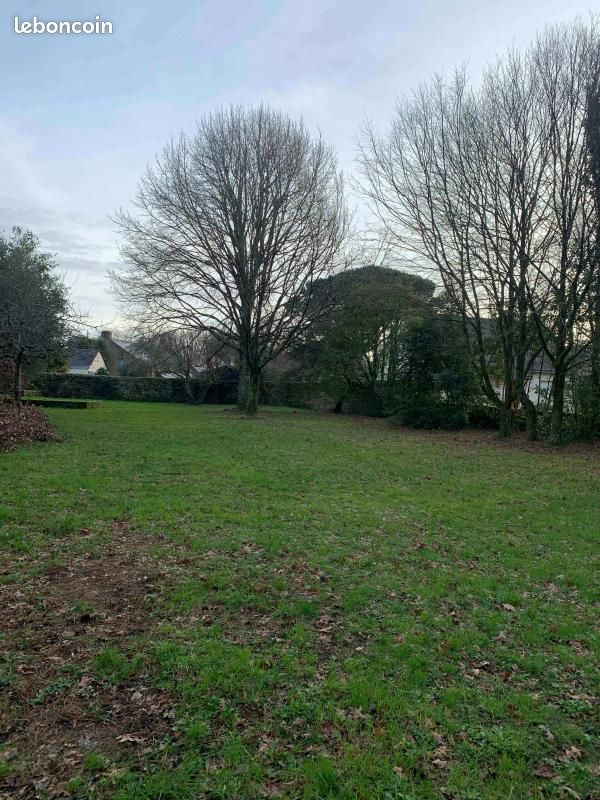 Terrain 1 630 m² Lassy · 55 000 €