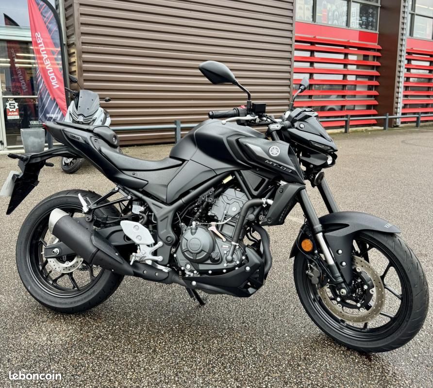 Yamaha MT03 321 cm3 (image 2)