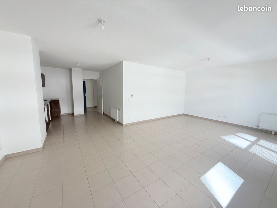 Appartement 3 pièces 79 m² · à Villeurbanne · 79 m² · 1 200 €/mois