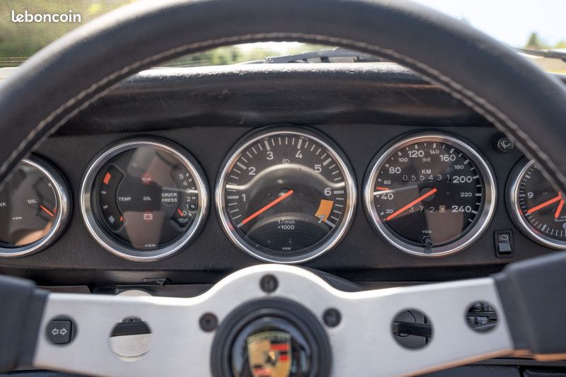 Porsche 911 3.0 SC TARGA 204 CH (image 19)