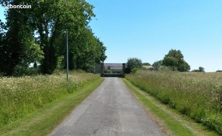 Maison 8 pièces 436 m²