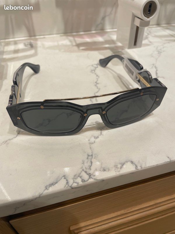 Lunette de soleil Versace biggy (image 2)