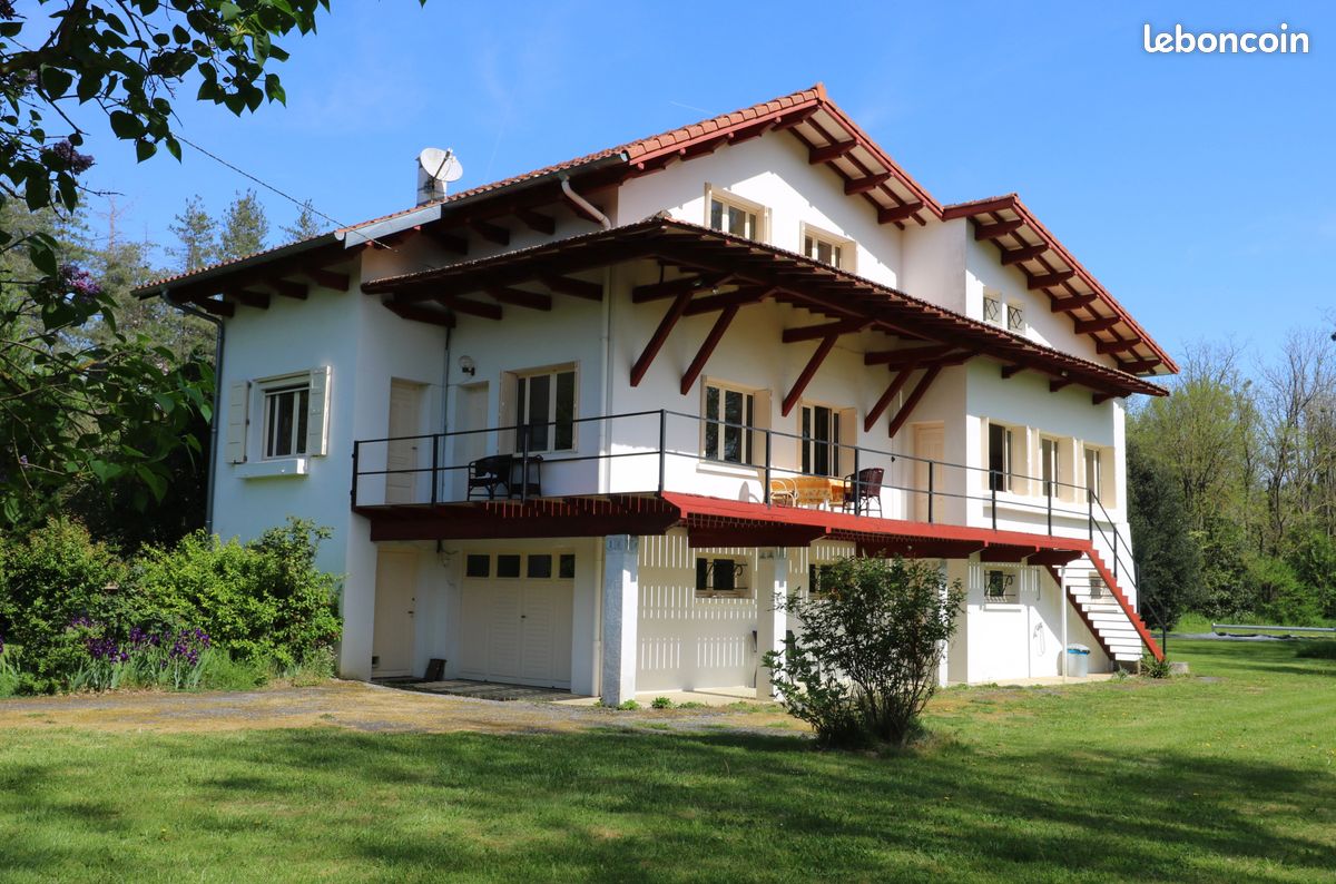 Maison 8 pièces 163 m² · à Castelnau-Magnoac · 163 m² · 264 900 €