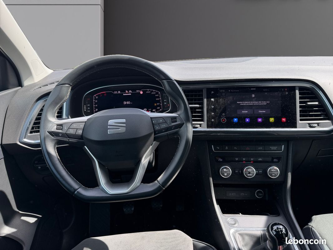 SEAT ATECA URBAN ADVANCED 110Ch Caméra de recul Hayon électrique CarPlay Garantie 12 mois (image 12)