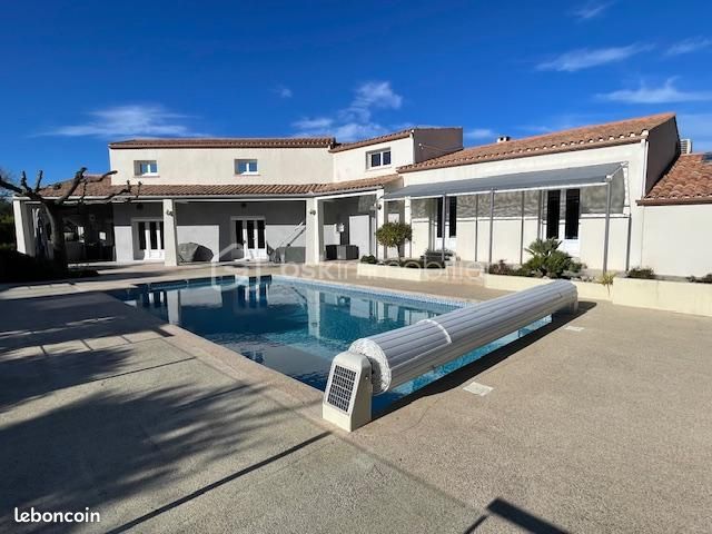 Maison 8 pièces 238 m² · à Poussan · 238 m² · 879 000 €