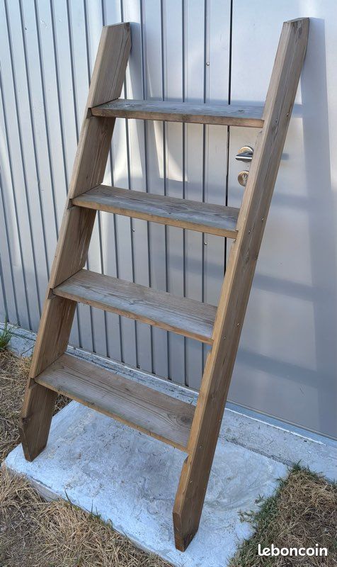 Escalier en pin (image 1)