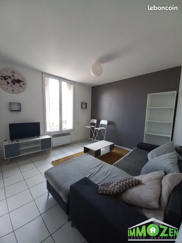 Appartement 2 pièces 33 m² · à Villeneuve-le-Roi · 33 m² · 820 €/mois