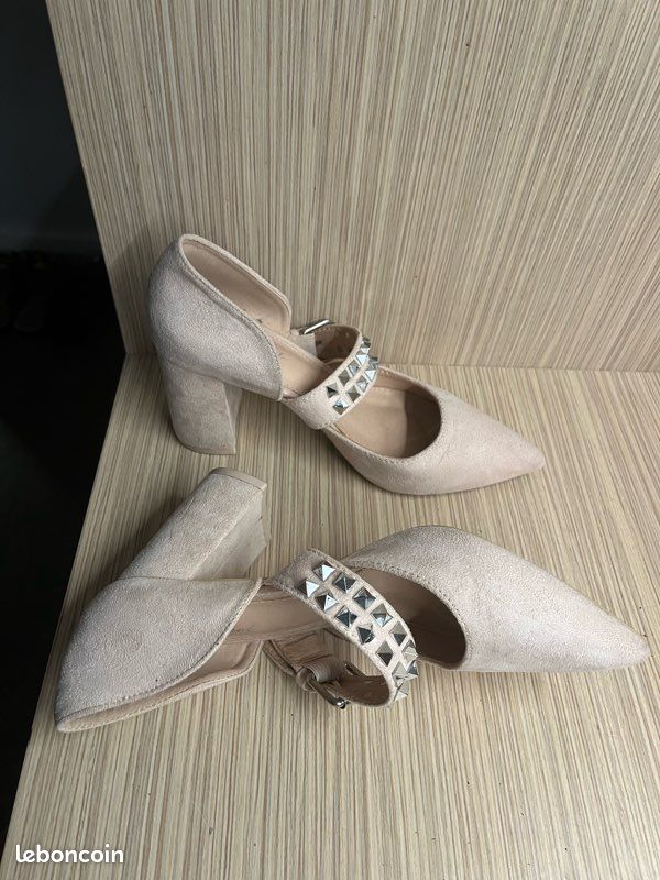 Chaussures à talons taille 40 (image 1)