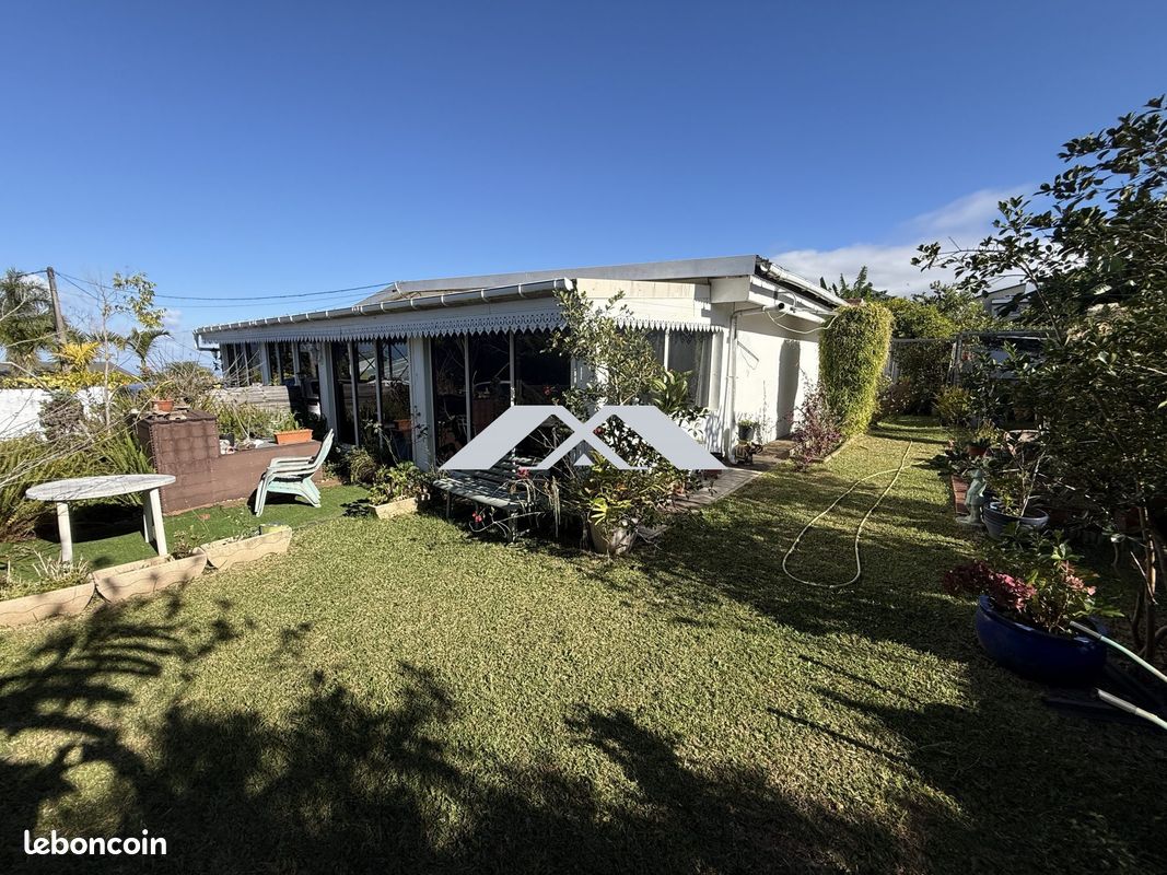Maison 4 pièces 163 m² · à Le Tampon · 163 m² · 264 700 €