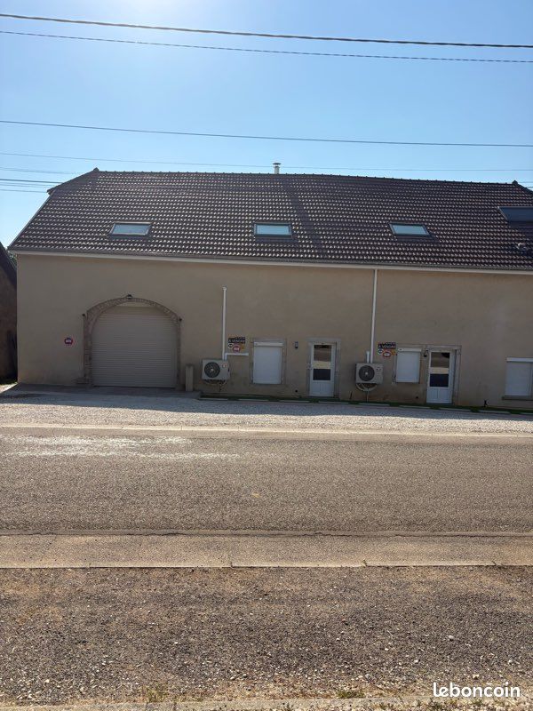 Appartement 9 pièces 250 m² · à Gendrey · 250 m² · 295 000 €