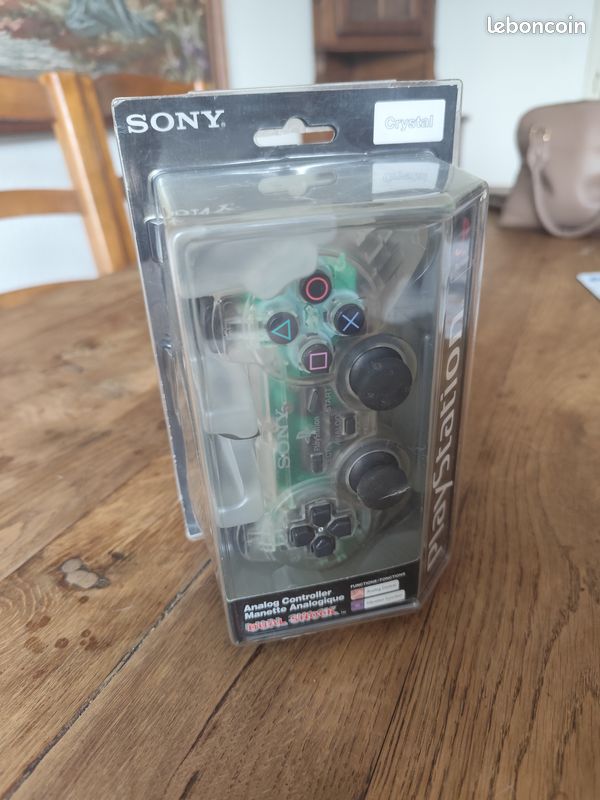 Manette ps1 crystal en boîte (image 2)