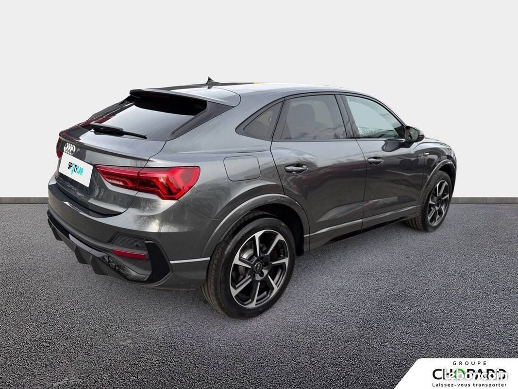 AUDI Q3 Sportback 35 TFSI 150 ch S tronic 7 S line (image 8)
