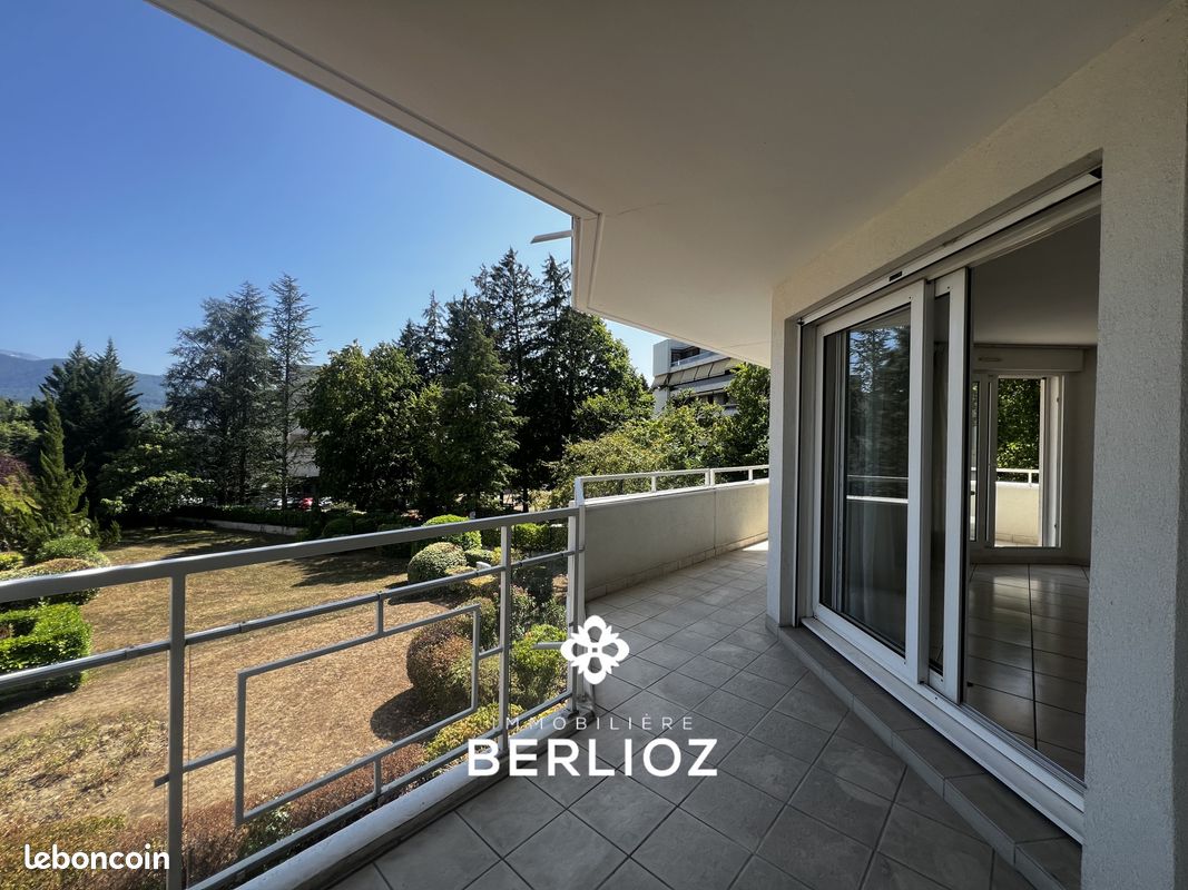 Appartement 3 pièces 82 m² · à Meylan · 82 m² · 1 250 €