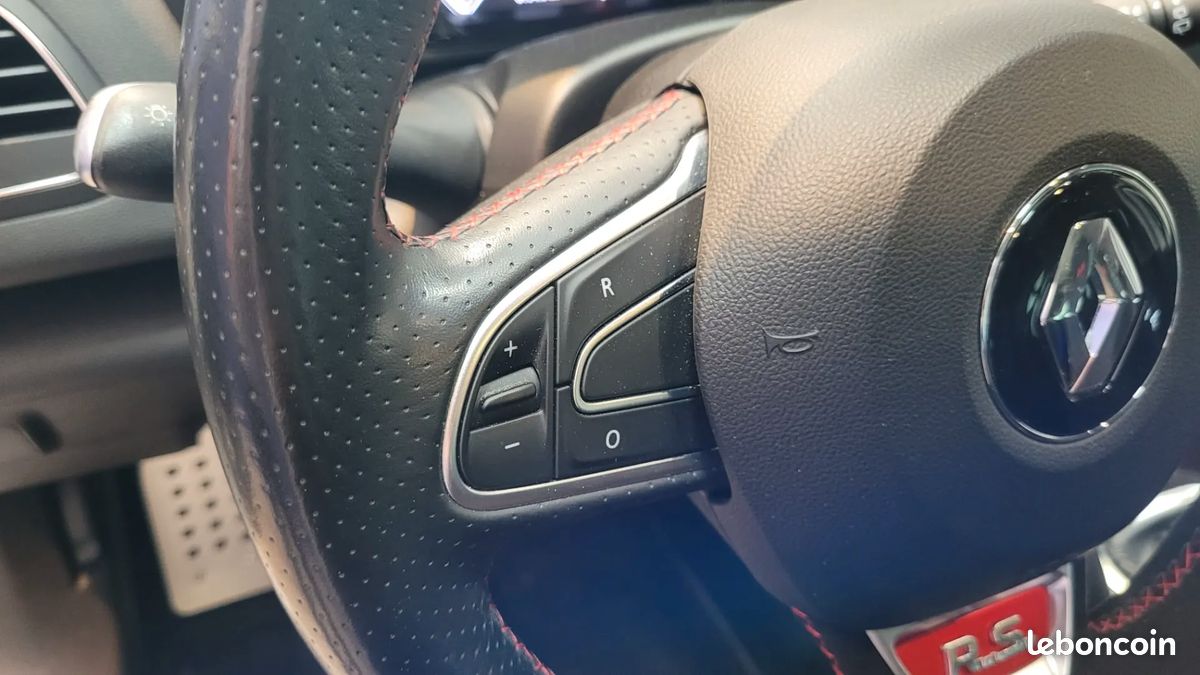 RENAULT Megane 1.8 300ch RS Trophy - 2019 - 48 872 km - CarPlay - Toit ouvrant - Boite mécanique (image 12)