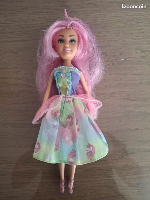 Poupée Licorne - Sparkle Girlz - 26 cm - Tenue colorée - Couronne de licorne (image 1)