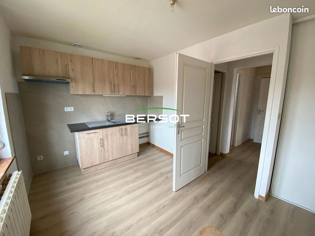 Appartement 3 pièces 70 m² · à Avoudrey · 70 m² · 670 €/mois