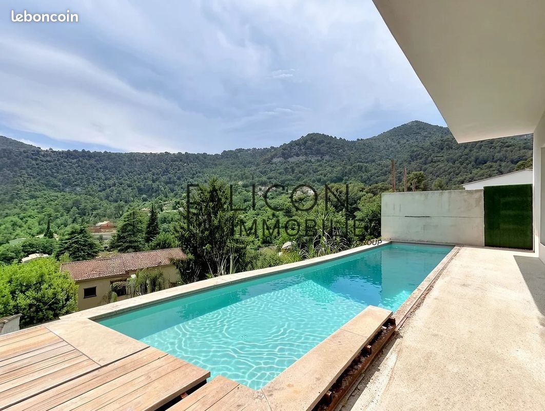 Maison 4 pièces 110 m² · à Tourrette-Levens · 110 m² · 595 000 €