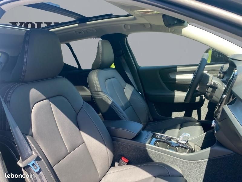 Volvo XC40 B3 163ch Lounge Edition DCT 7 (image 9)