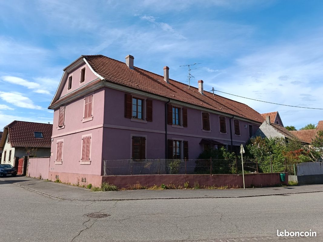 Maison 10 pièces 390 m² · à Artzenheim · 390 m² · 297 400 €