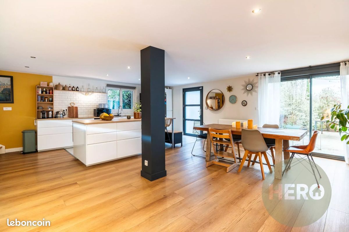 Maison 6 pièces 175 m² · à Montfort-l'Amaury · 175 m² · 514 000 €