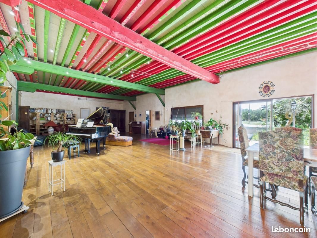 Propriété 16 pièces 680 m² (image 9)