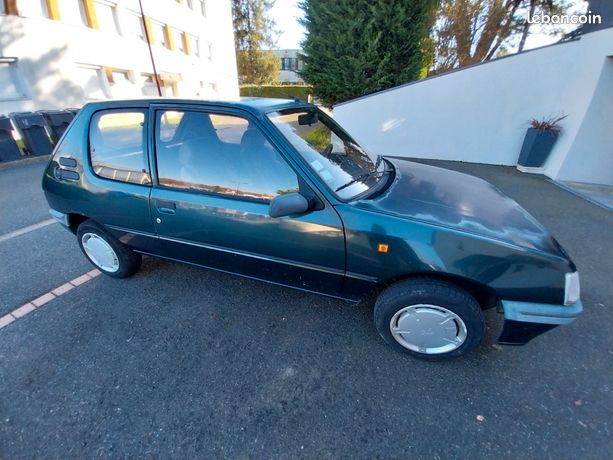 Autocollant "SACRE NUMERO" Pour Peugeot 205 - Vintage, état Neuf, Support D'origine (~1994)