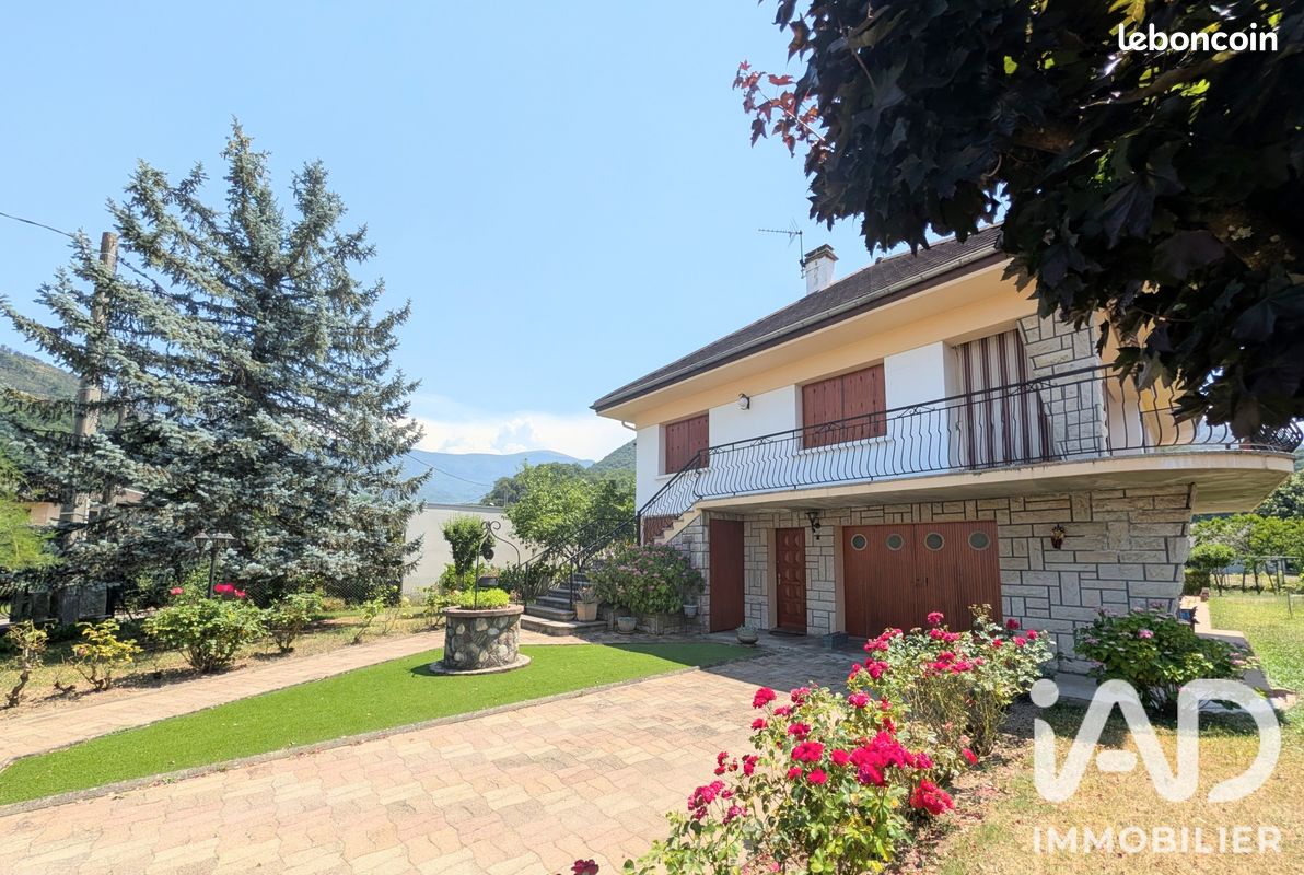 Maison 7 pièces 158 m² · à Vif · 158 m² · 395 000 €