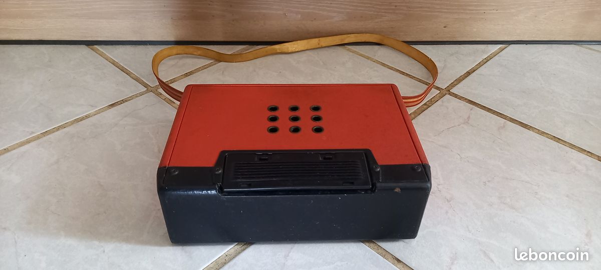 Battery Box Springs For Vintage Radio; Fits Most Weltron 2001