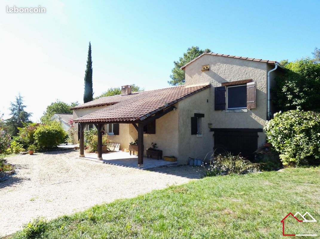 Maison 7 pièces 200 m² · à Chancelade · 200 m² · 475 000 €