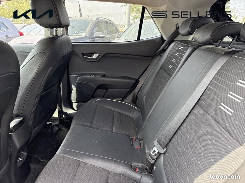 Kia Stonic 1.0 T-GDi 120ch MHEV GT Line DCT7 (image 12)