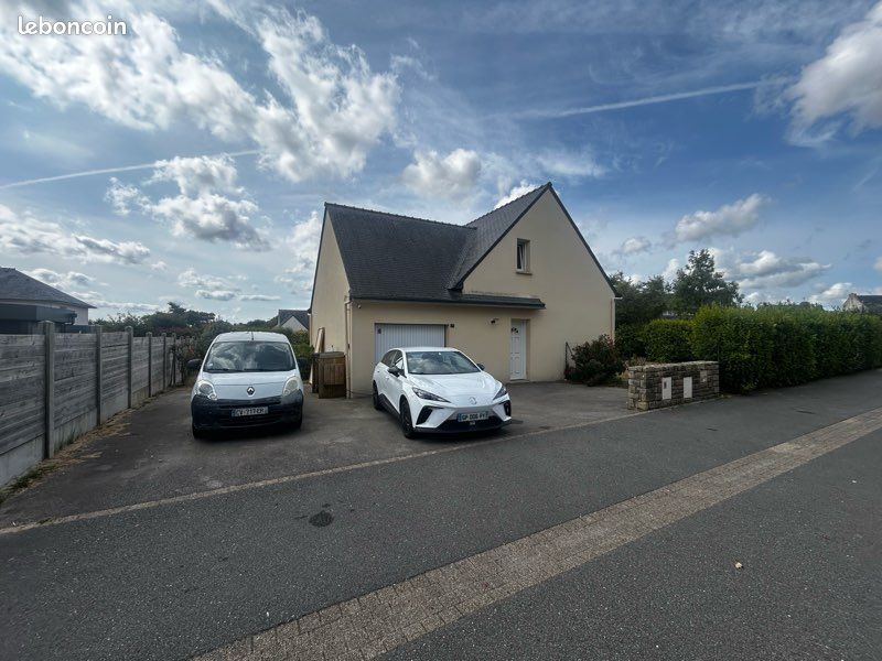 Maison 5 pièces 97 m² · à Milizac-Guipronvel · 97 m² · 980 €