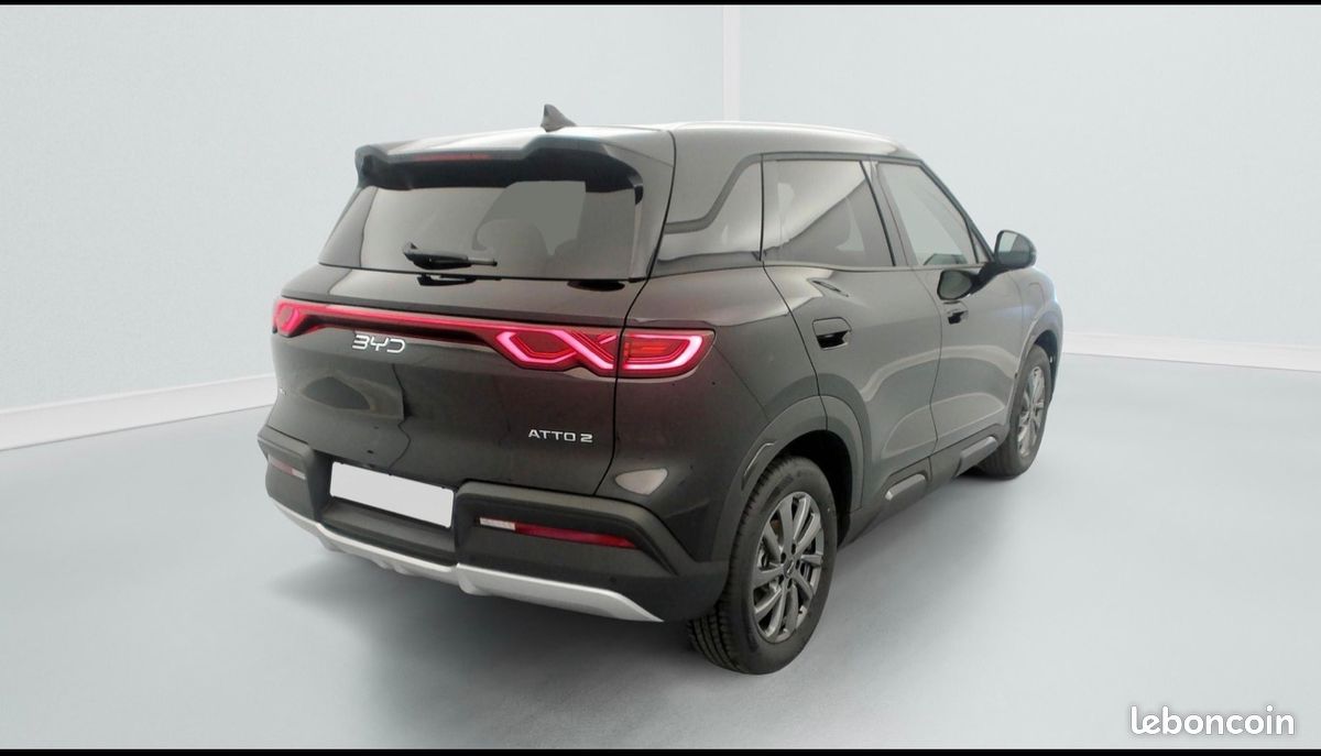 BYD - ATTO 2 PHEV 1.5 DM-I BOOST Caméra 360° - Toit panoramique - Radars AV/AR - Navigation - Intégration smartphone - Jantes alliage 17" / POSSIBILITE DE FINANCEMENT ET LOA (image 3)