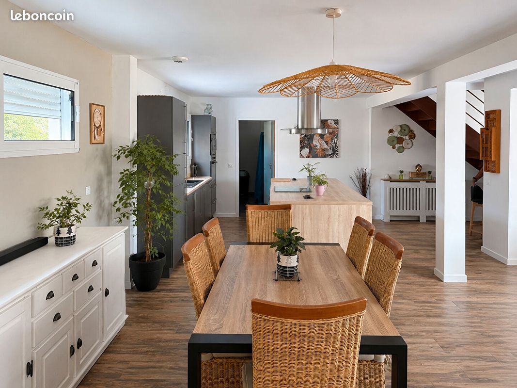 Maison 6 pièces 124 m² · à Locoal-Mendon · 124 m² · 368 740 €