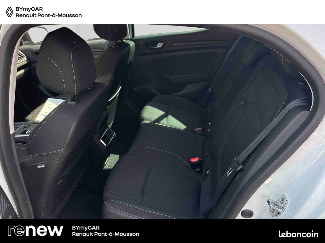 RENAULT Mégane IV Berline TCe 140 Energy EDC Zen (image 12)