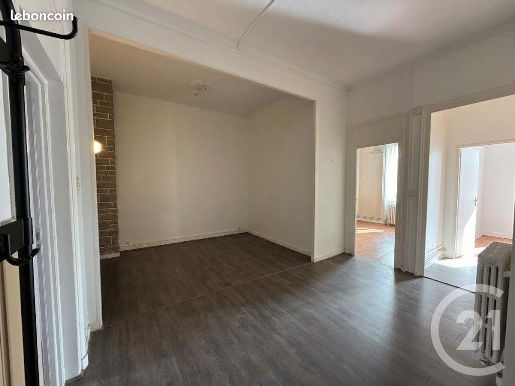 Appartement 5 pièces 109 m² · à Saint-Étienne · 109 m² · 99 000 €